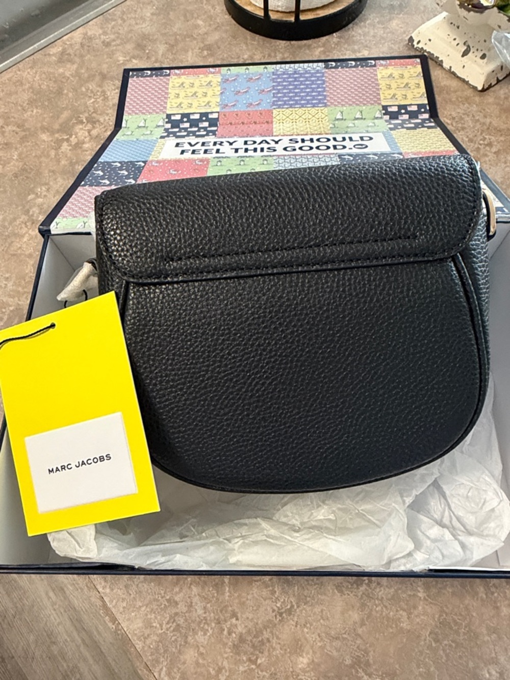 Marc Jacobs Black Pebbled Leather Crossbody with White Trim and Gold Hardware - Picture 4 of 4